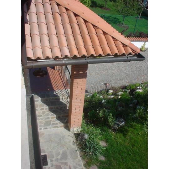 voros kolostorcserep3.JPG